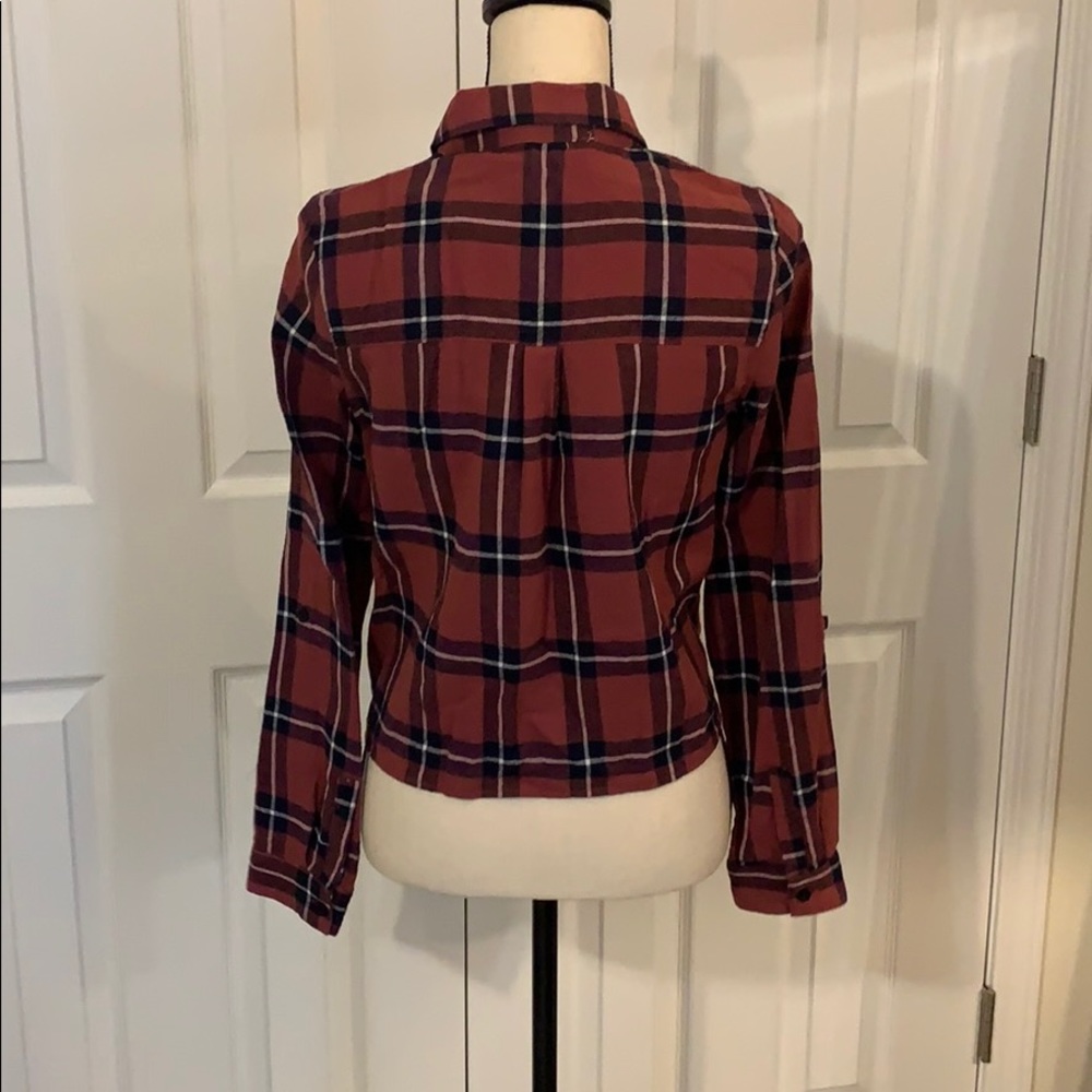 🌼🔥Sale🔥 NWT Front knot plaid flannel🌼 - Picture 6 of 6